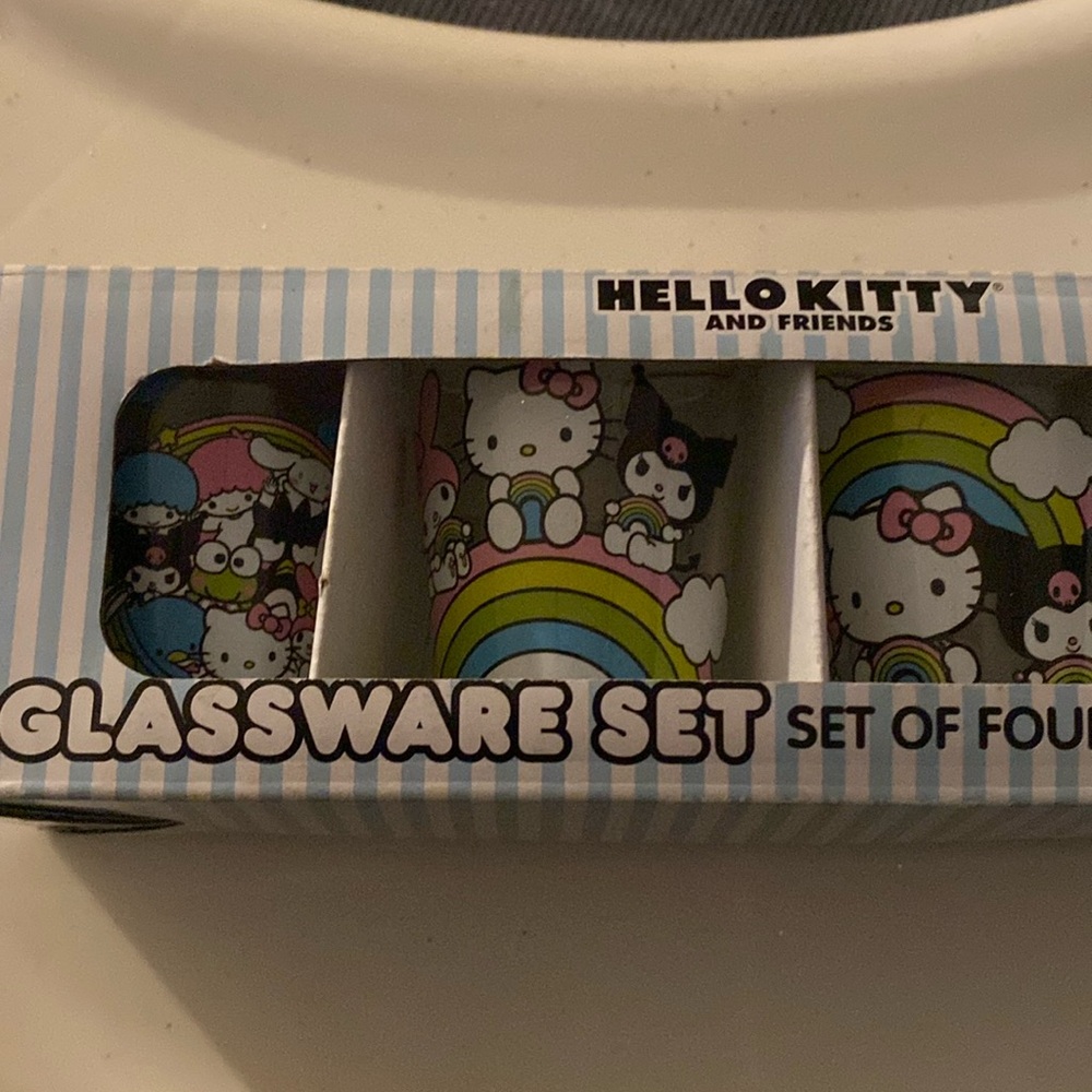 Hello Kitty Shot Glasses Set